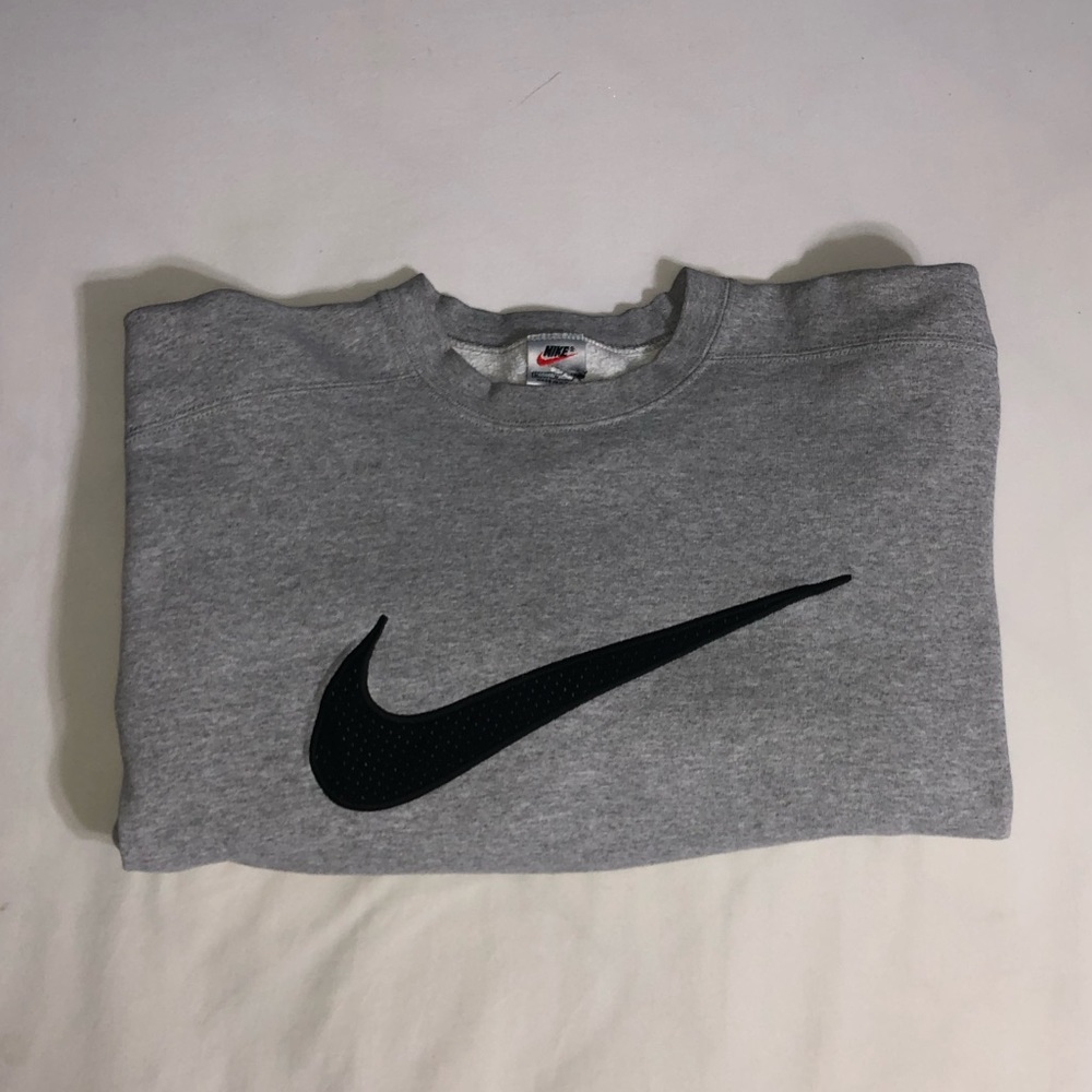 Vintage Nike Sweatshirt - Picture 2 of 5